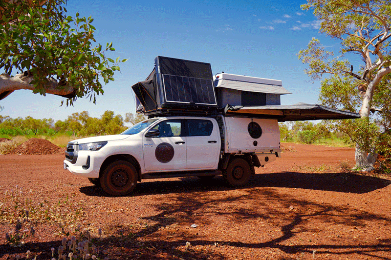 WAE Hilux 4wd twin rooftop tent  for 4  and 5th person a swag can be provided and tent