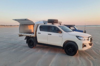 BB Dual Cab 4×4 Camper & Canopy - experience the Australia west coast
